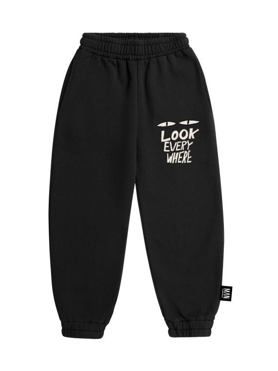 LMH AW025 WE ARE DREAMERS #lookeverywherejoggingpants_front_lmh-pt-1712_300dpi_1600x2000px